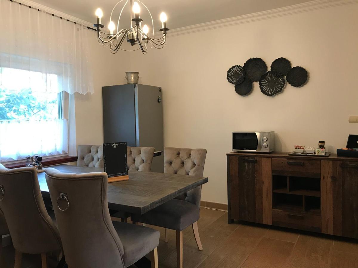 Eden Apartman Algyo Exterior foto