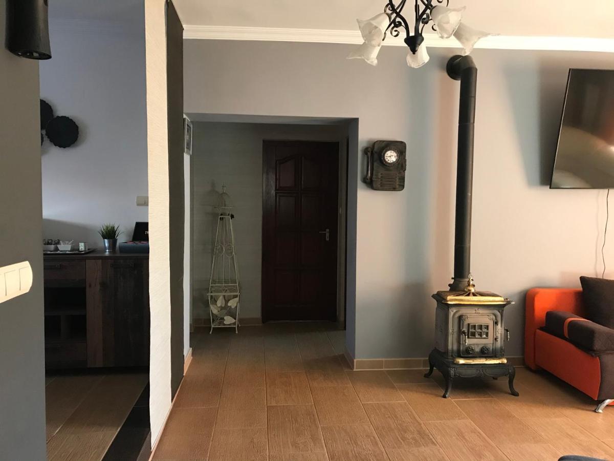 Eden Apartman Algyo Exterior foto